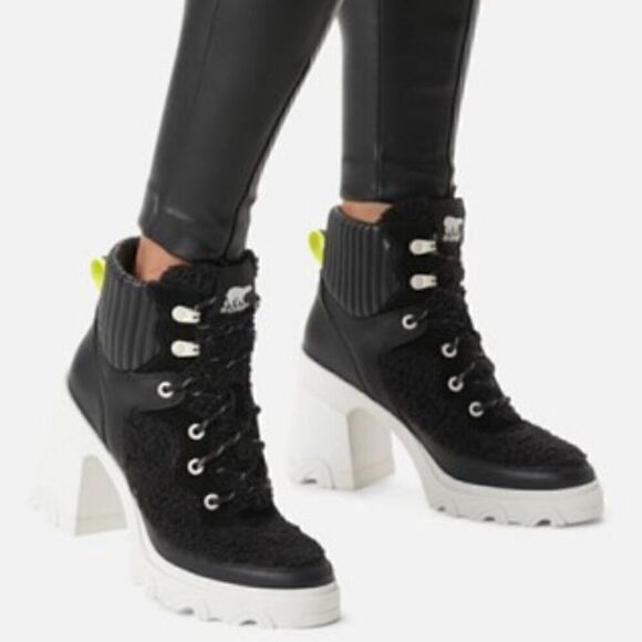 Sorel BREX Heel Cozy Lace Womens Size 9.5 Black/Sea Salt Waterproof Boots NEW - Picture 1 of 16